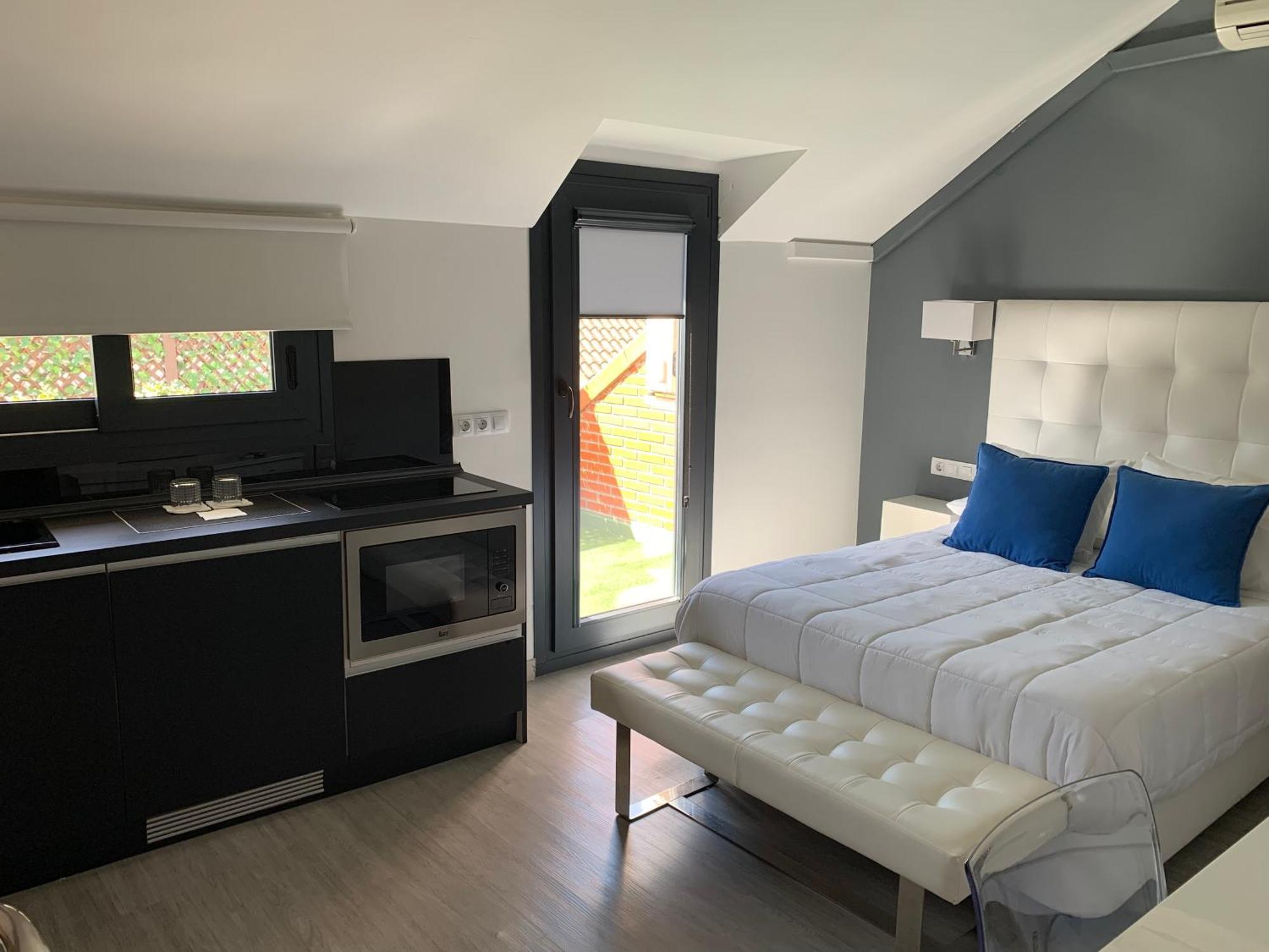Hostal El Rocio Паракуэльос-де-Харама Экстерьер фото