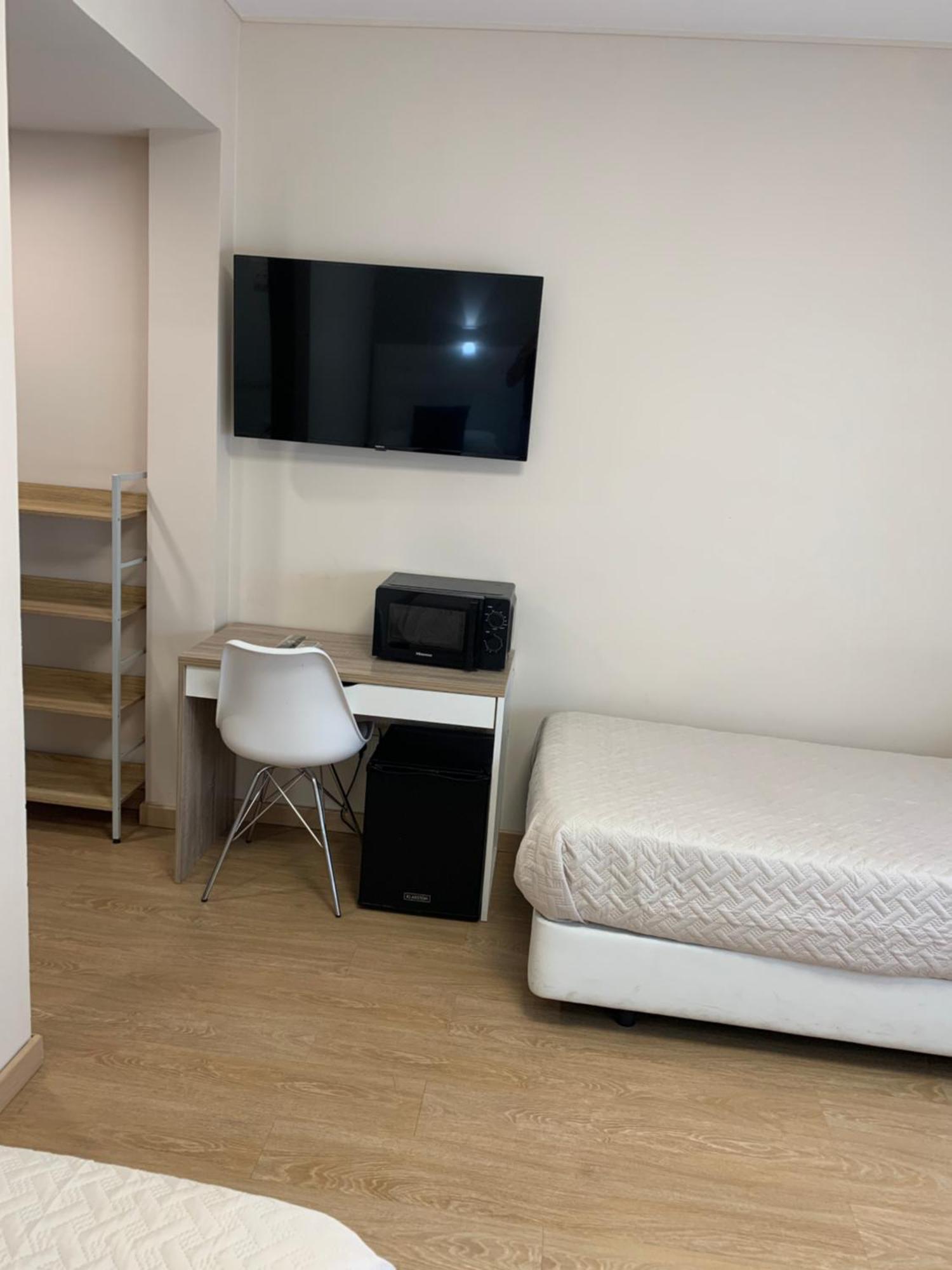 Hostal El Rocio Паракуэльос-де-Харама Экстерьер фото